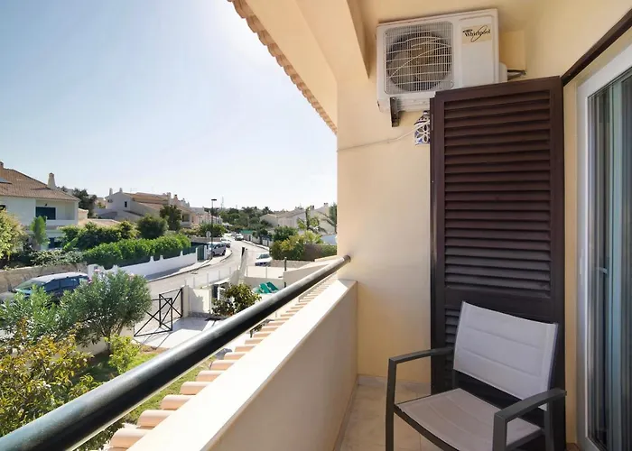 Alonzo 빌라 알부페이라